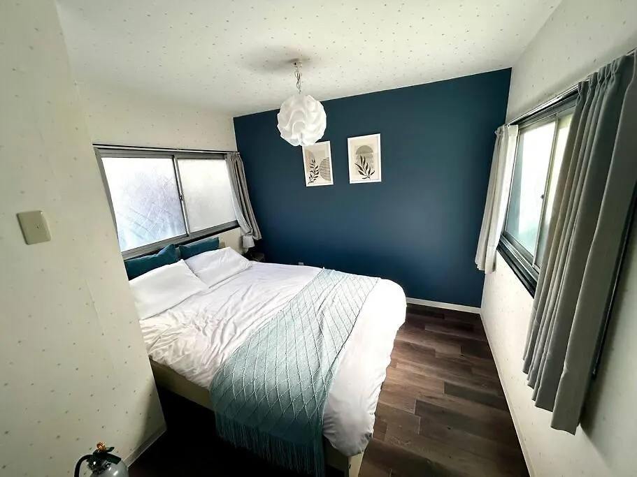 The House Is In The Center Of Nanba And Dotonbori, Only 5Mins From Subway, Easy Access To Airport, Newly Refromed, 3 Rooms For One Group Osaka Villa