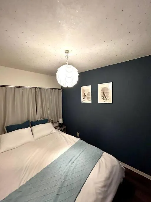 Villa The House Is In The Center Of Nanba And Dotonbori, Only 5Mins From Subway, Easy Access To Airport, Newly Refromed, 3 Rooms For One Group Osaka