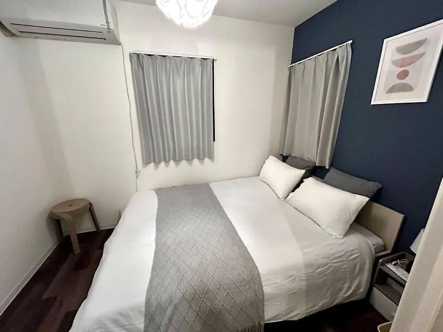 Villa The House Is In The Center Of Nanba And Dotonbori, Only 5Mins From Subway, Easy Access To Airport, Newly Refromed, 3 Rooms For One Group Osaka Japan