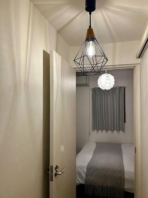 The House Is In The Center Of Nanba And Dotonbori, Only 5Mins From Subway, Easy Access To Airport, Newly Refromed, 3 Rooms For One Group Osaka Villa